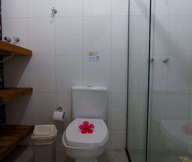 هتل Pousada Arágua