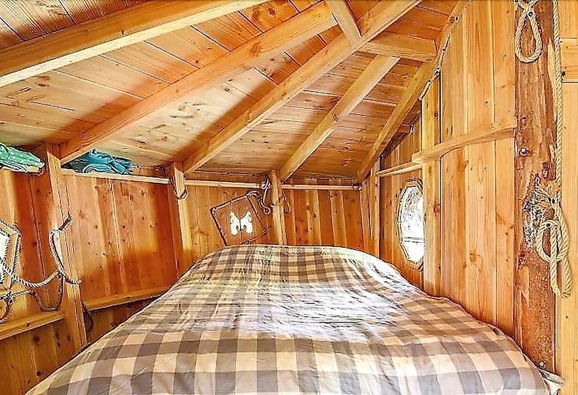 住宿加早餐 Cabanes Et Yourtes De La Vallée De L Ance