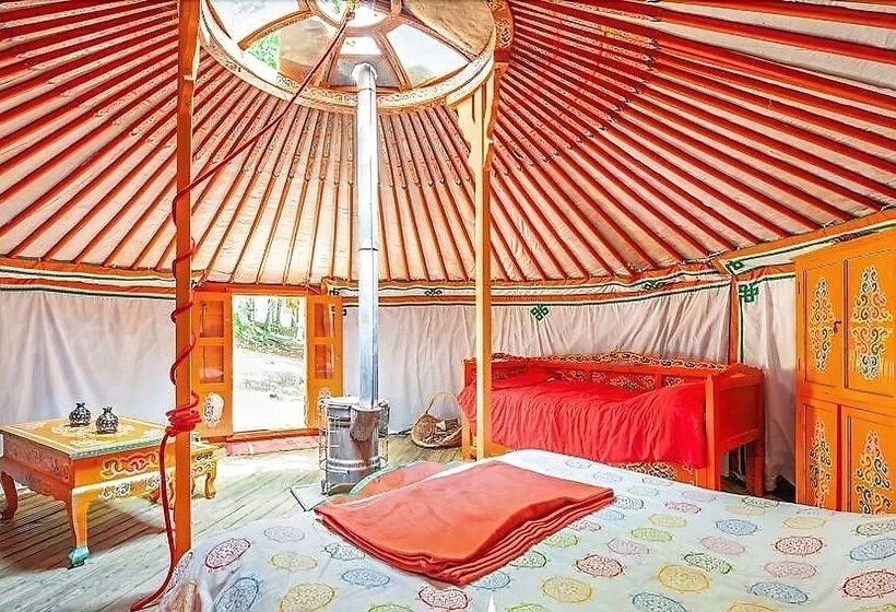 住宿加早餐 Cabanes Et Yourtes De La Vallée De L Ance