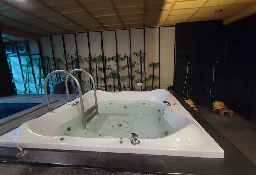 בית מלון כפרי Hillside Residence Khaoyai