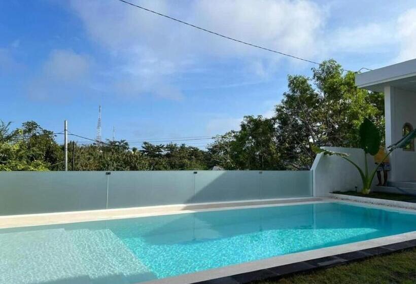 בית מלון כפרי Sari Hills Bali