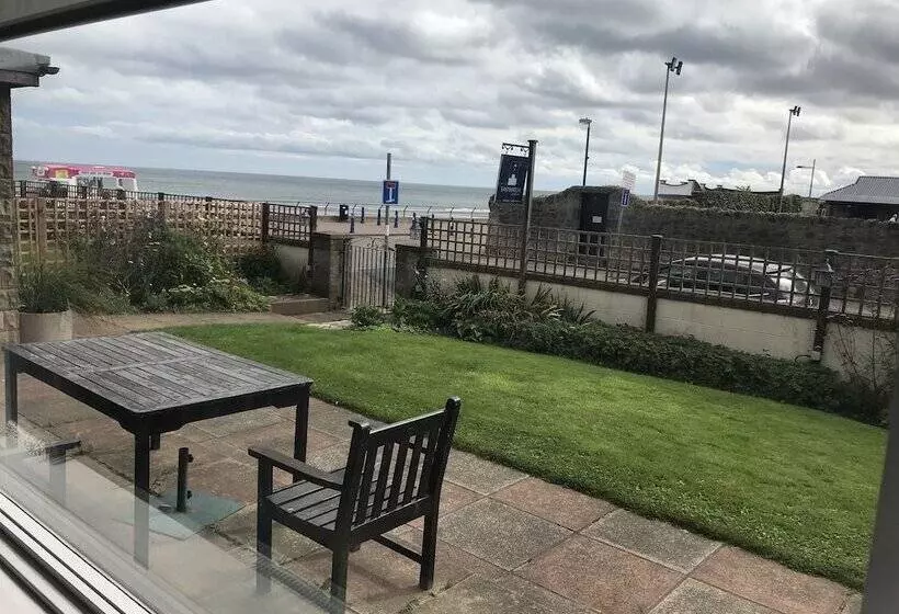 پانسیون Eastwatch Guesthouse