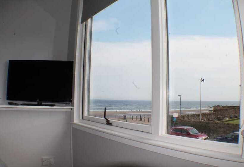 بنسيون Eastwatch Guesthouse