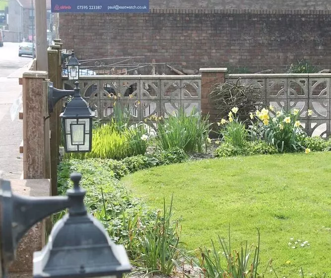 پانسیون Eastwatch Guesthouse