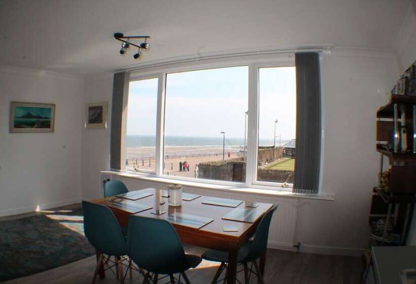 بنسيون Eastwatch Guesthouse