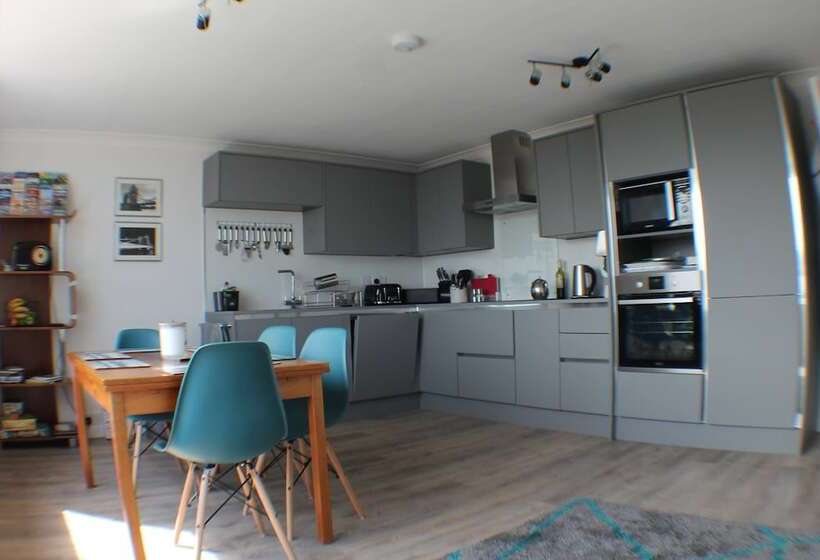 بنسيون Eastwatch Guesthouse