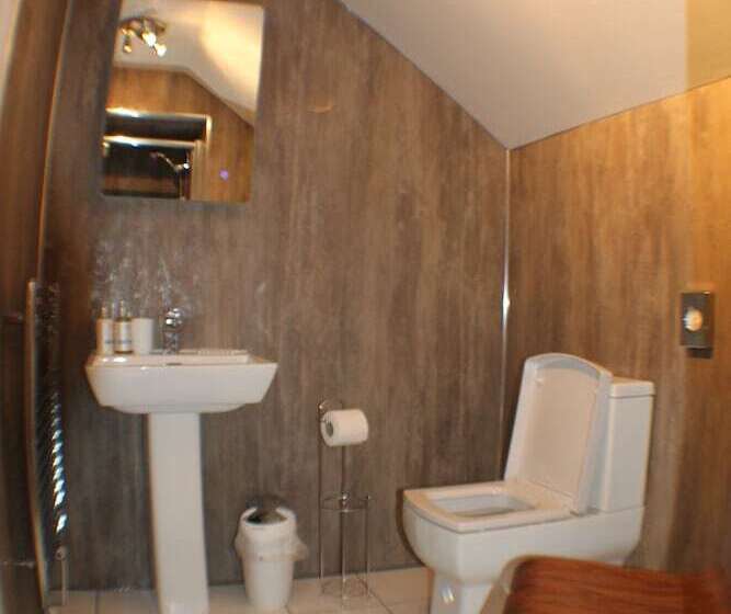 بنسيون Eastwatch Guesthouse