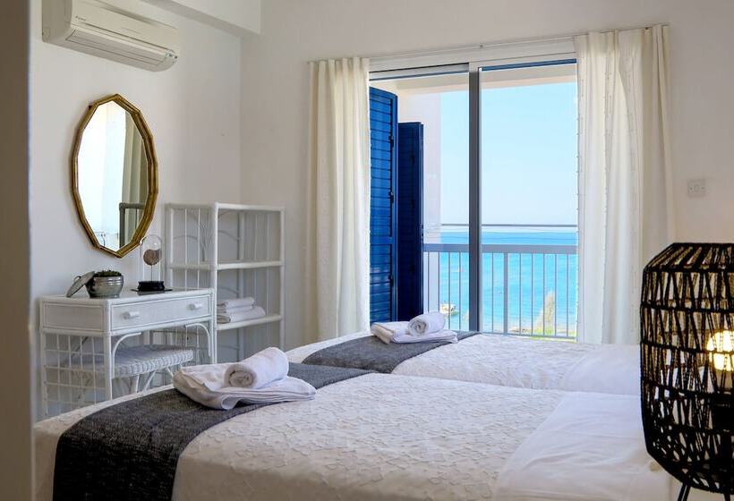 Phaedrus Living: Seaside Luxury Villa Anafi