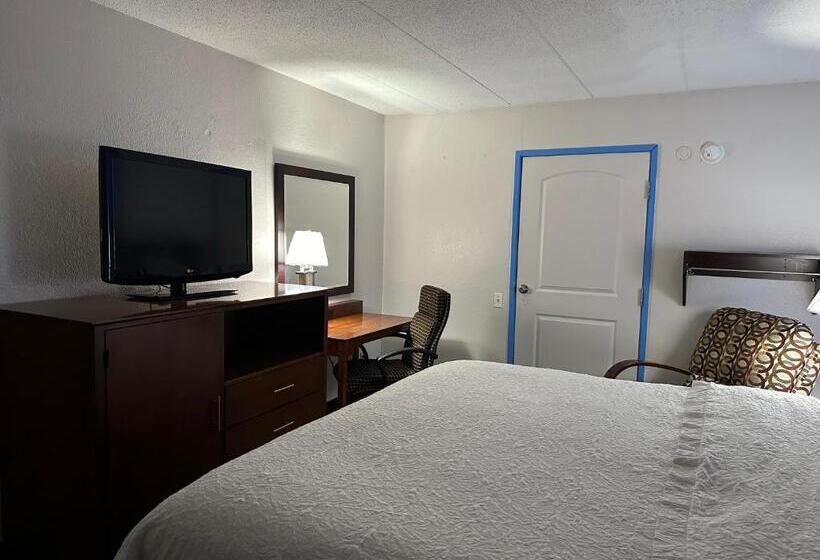 فندق American Inn & Suites Bishop Airport Flint
