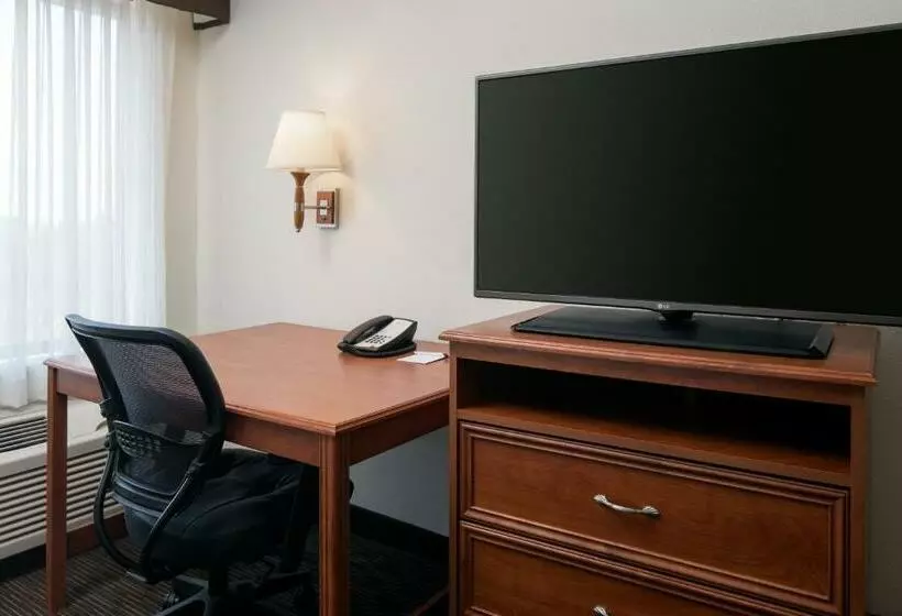 호텔 Spark By Hilton Denver International Airport