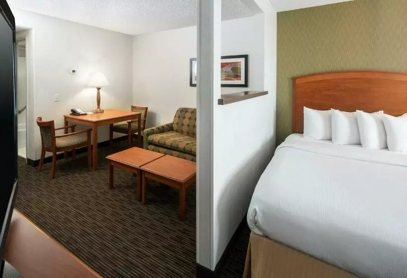 호텔 Spark By Hilton Denver International Airport