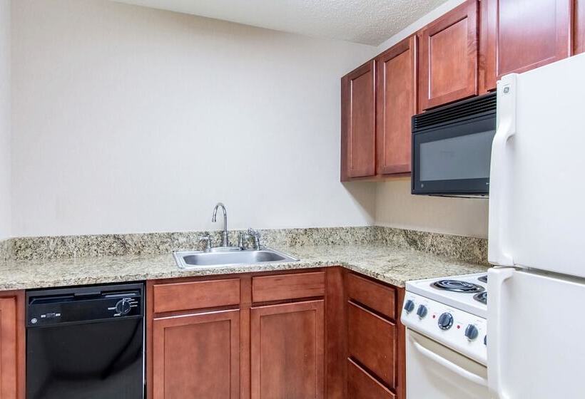 فندق Comfort Inn East