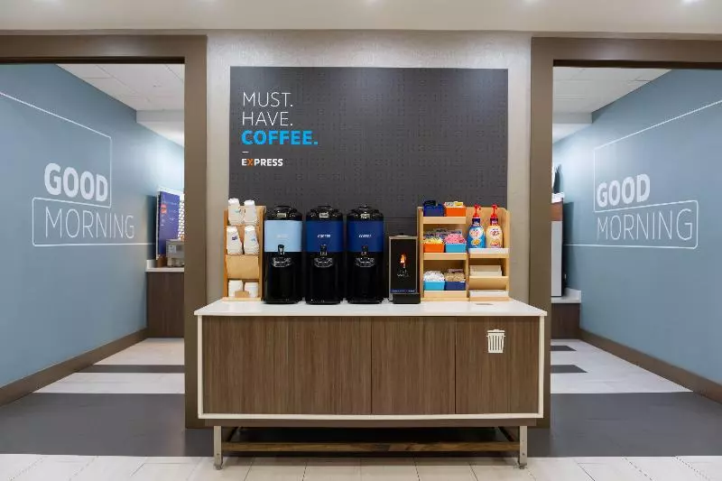 فندق Holiday Inn Express Los Angeles Downtown West By Ihg