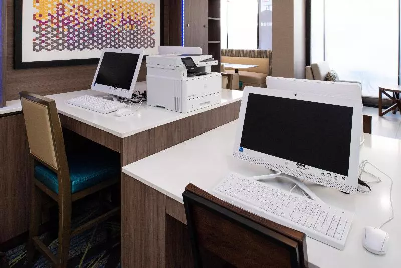 فندق Holiday Inn Express Los Angeles Downtown West By Ihg