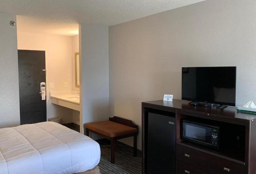 Otel Magnuson  East Syracuse