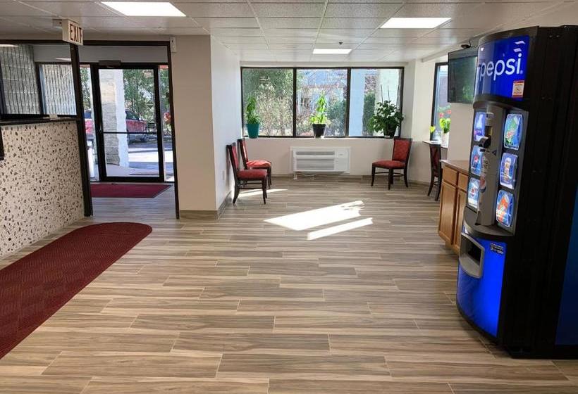 Otel Magnuson  East Syracuse