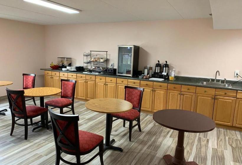 Otel Magnuson  East Syracuse