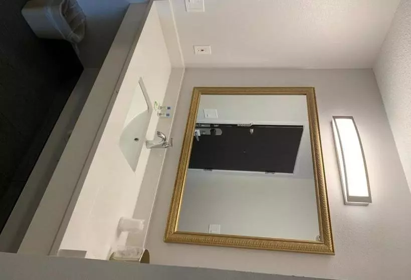 酒店 Magnuson East Syracuse