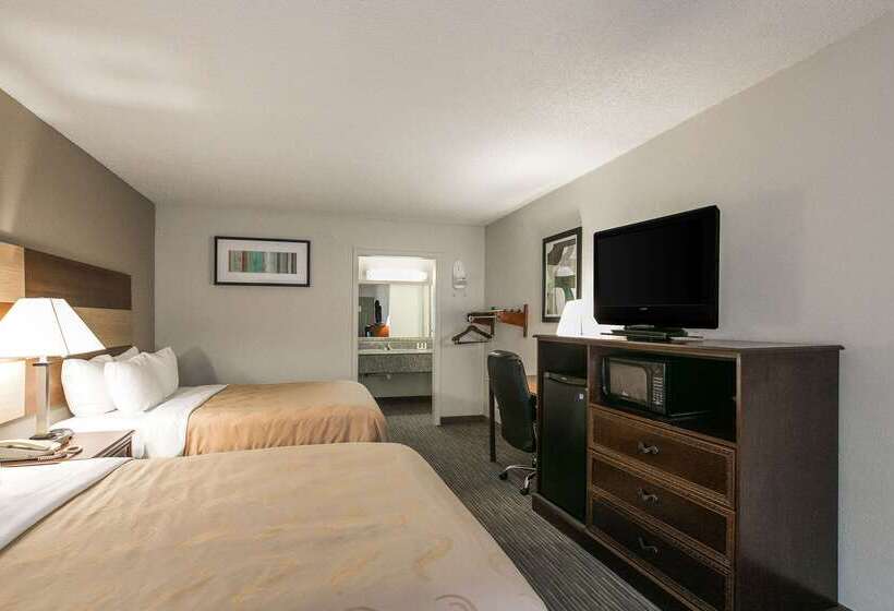호텔 Quality Inn & Suites Near Lake Eufaula