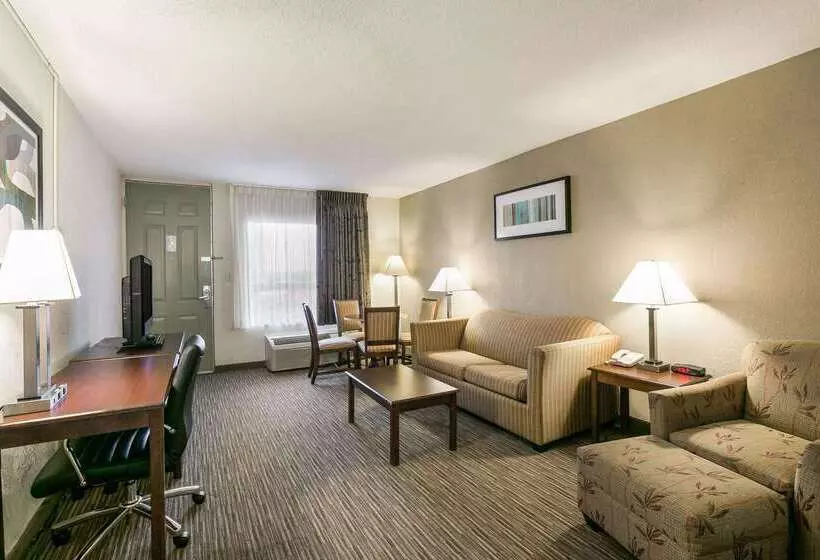 호텔 Quality Inn & Suites Near Lake Eufaula