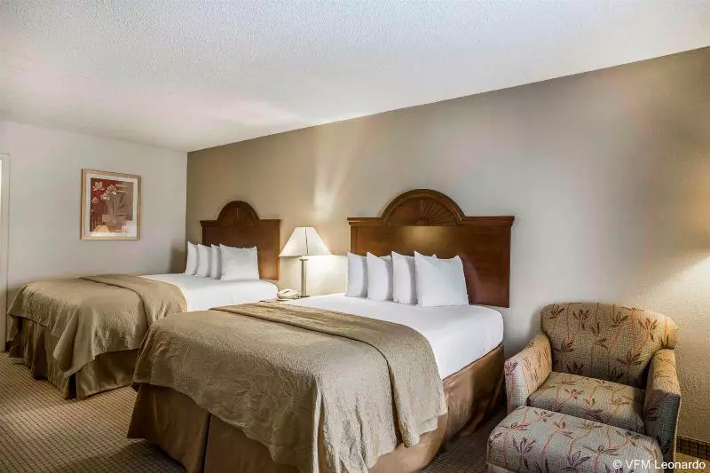 호텔 Quality Inn & Suites Near Lake Eufaula