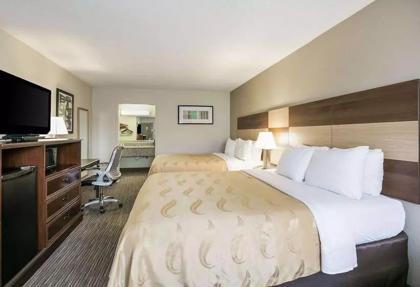 호텔 Quality Inn & Suites Near Lake Eufaula