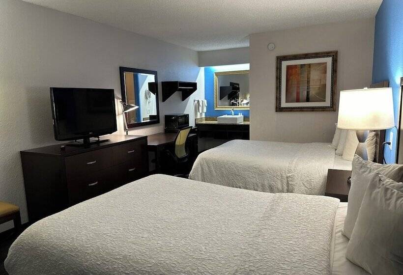 فندق American Inn & Suites Bishop Airport Flint