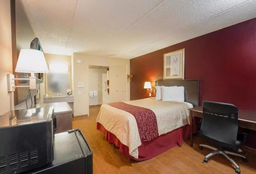 בית מלון כפרי Red Roof Inn Jackson Downtown Fairgrounds