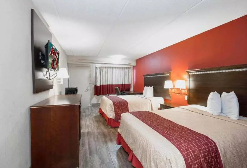 בית מלון כפרי Red Roof Inn Jackson Downtown Fairgrounds