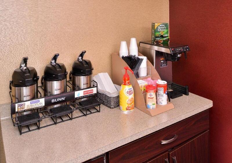 酒店 Red Roof Inn Milwaukee Airport