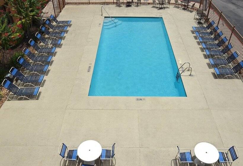 בית מלון כפרי Red Roof Inn Plus+ San Antonio Downtown   Riverwalk