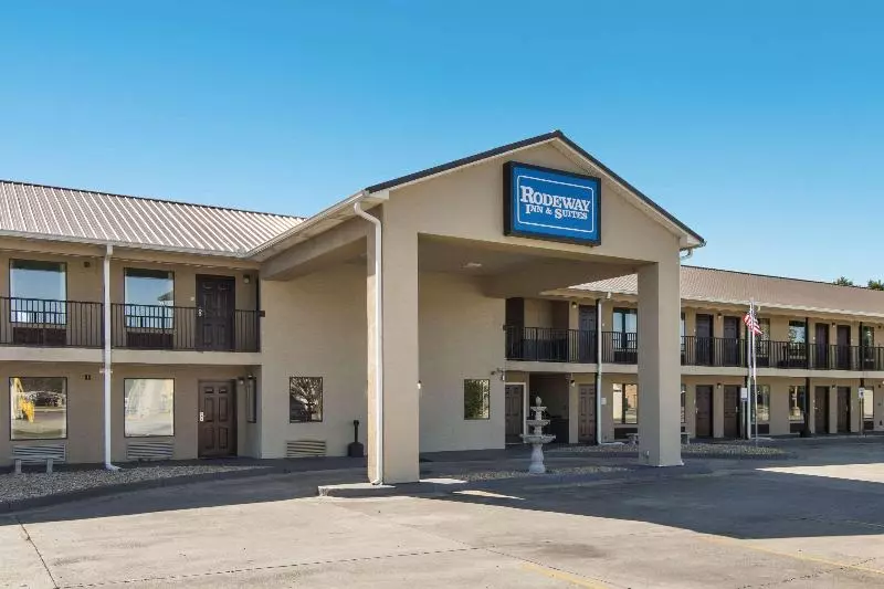 فندق Rodeway Inn & Suites