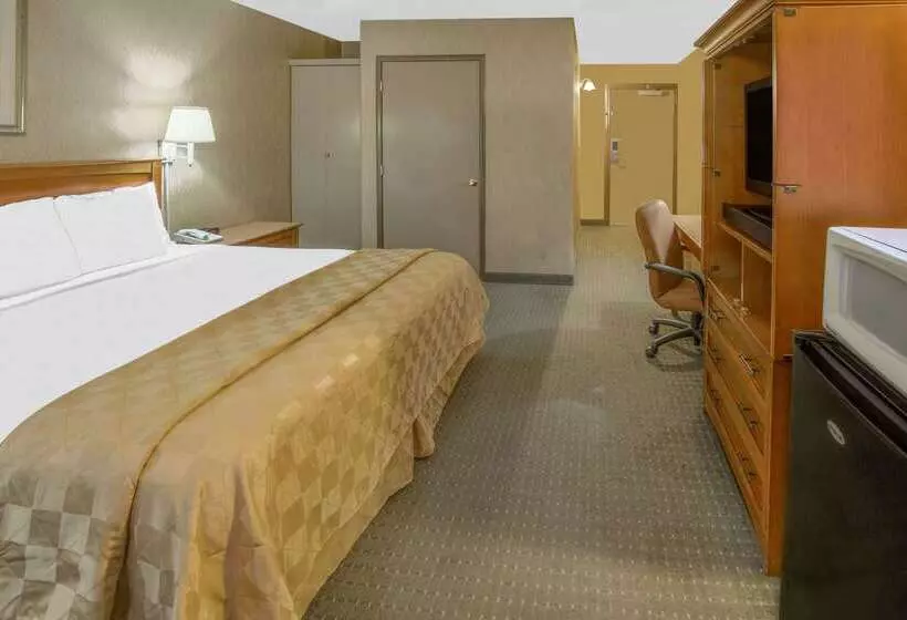 汽车旅馆 Days Inn By Wyndham Eureka Ca