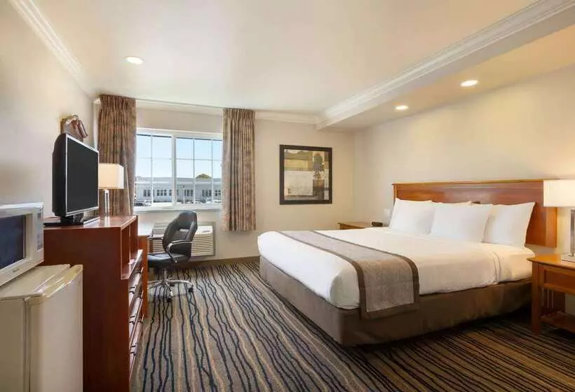 汽车旅馆 Days Inn By Wyndham Eureka Ca