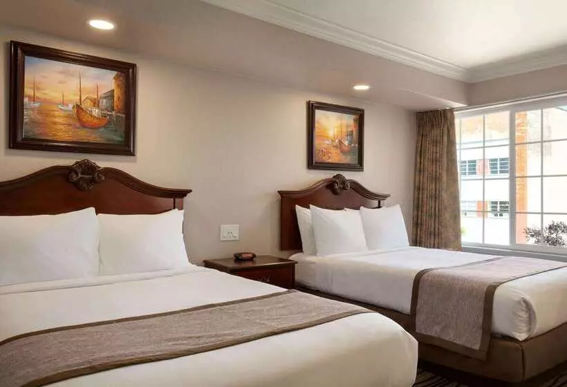 汽车旅馆 Days Inn By Wyndham Eureka Ca