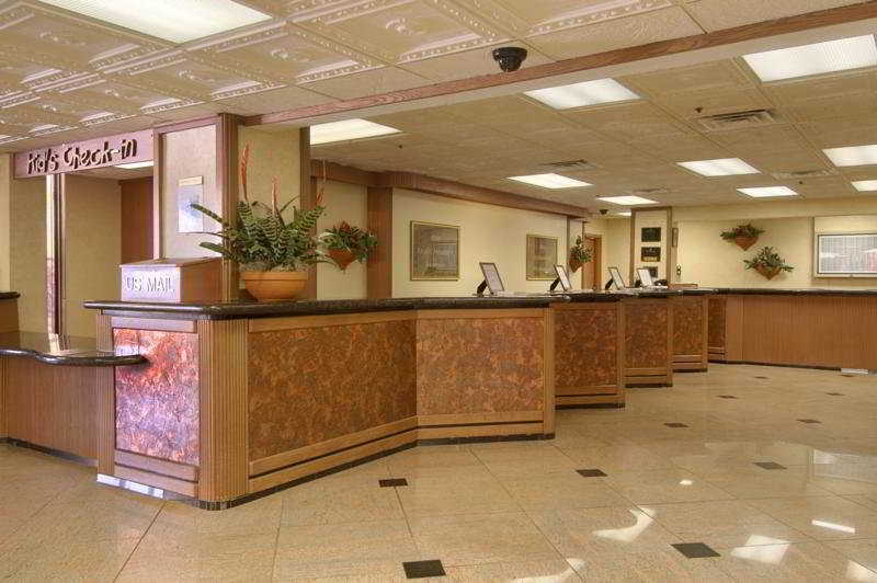 منتجع Magnuson Grand Hotel Maingate West