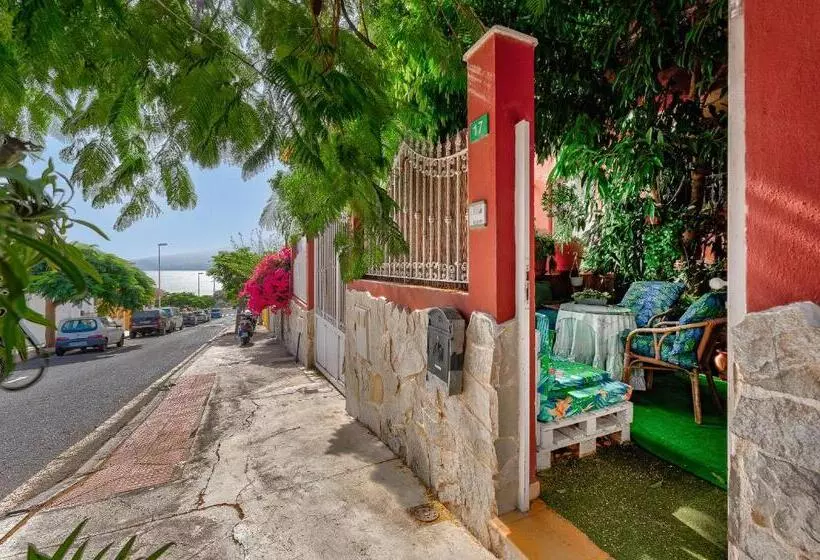 Aamiaismajoitus (B&B) Casa Luminosa