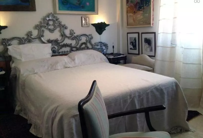 Aamiaismajoitus (B&B) Casa Luminosa