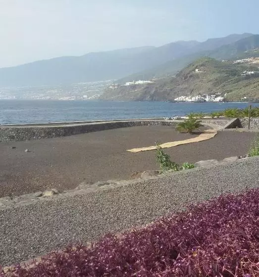 Aamiaismajoitus (B&B) Casa Luminosa