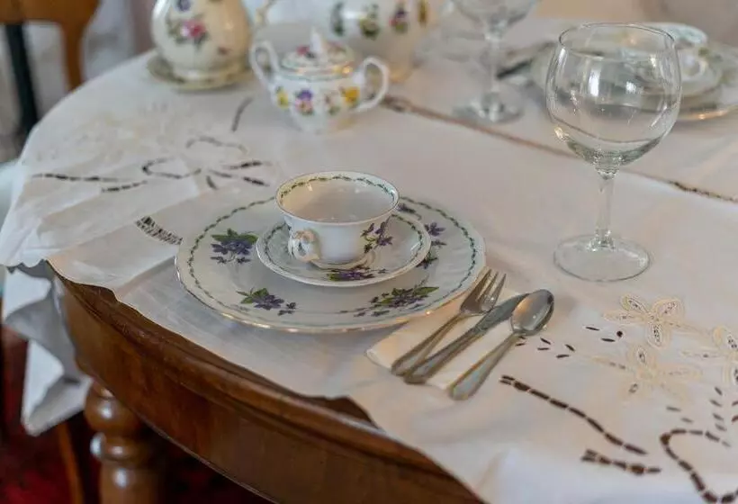 Aamiaismajoitus (B&B) Casa Luminosa