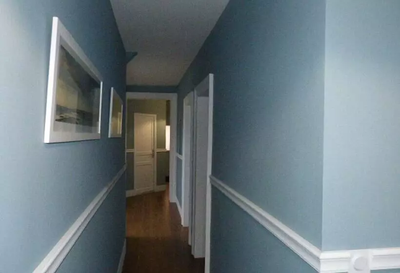 ベッドアンドブレックファースト La Roseraie