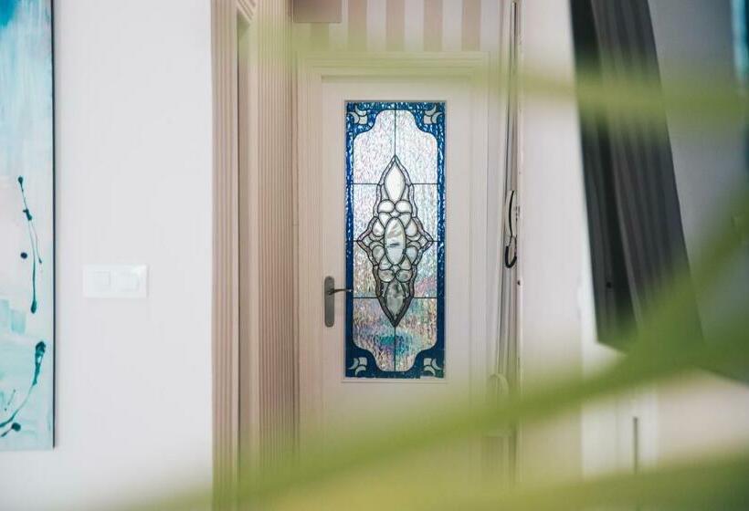 Garai Apartment By People Rentals