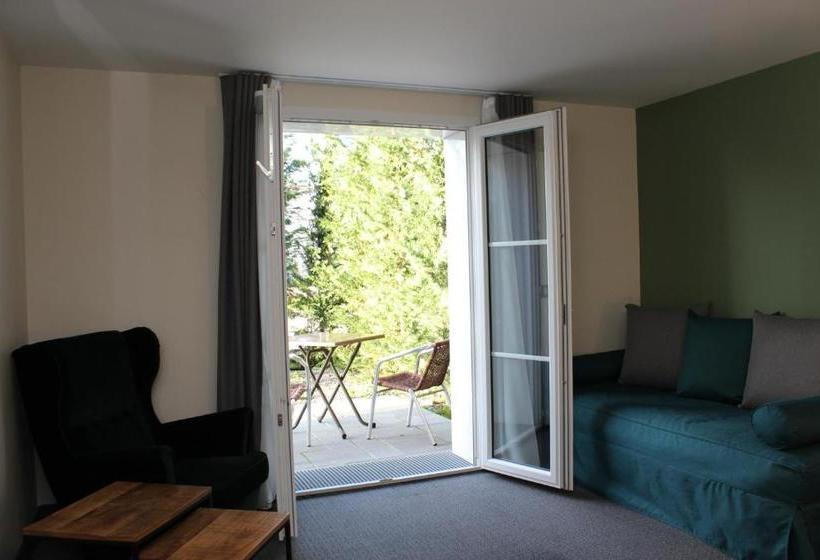 Отель Clos De La Vaupaliere Rouen