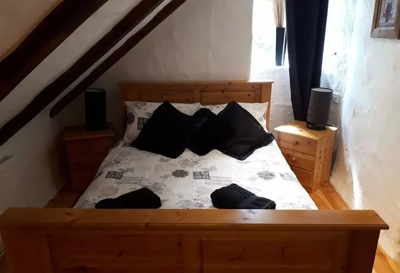 Clarisses Cottage