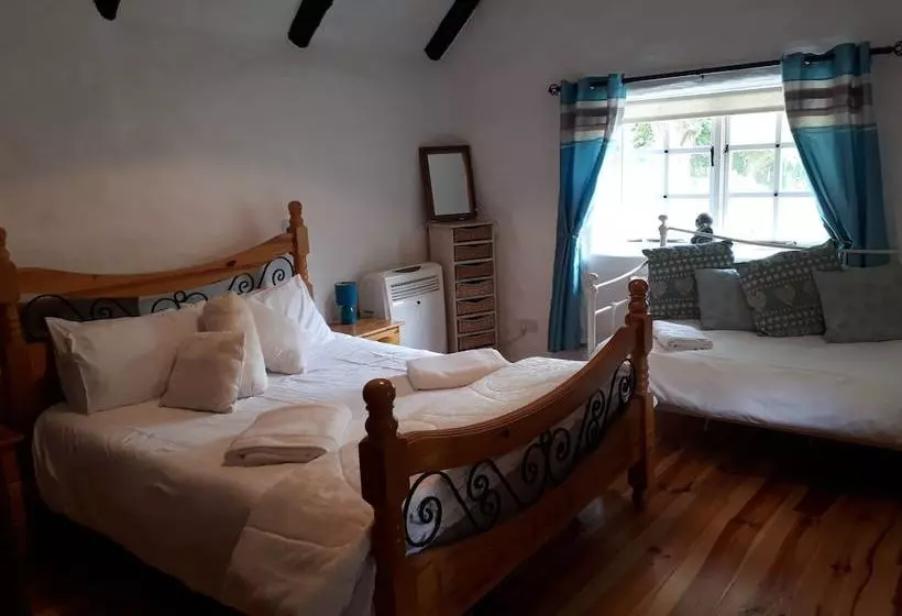 Clarisses Cottage