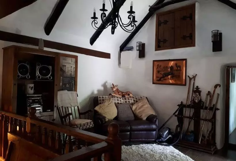Clarisses Cottage