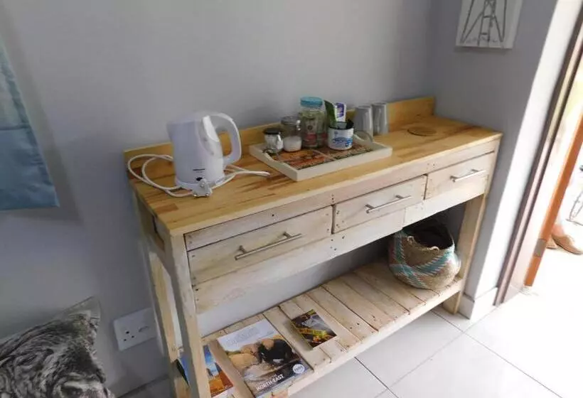 Hotel Meteorite Rest Camp