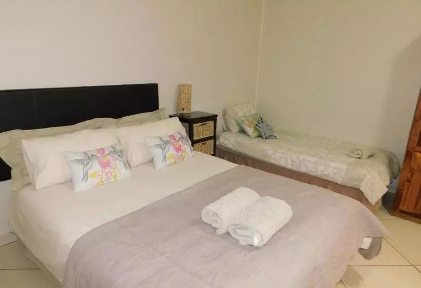 Hotel Meteorite Rest Camp