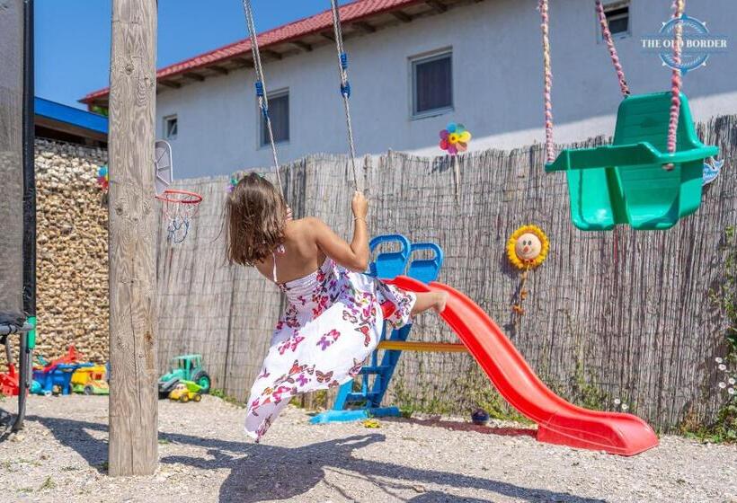 Отель The Old Border