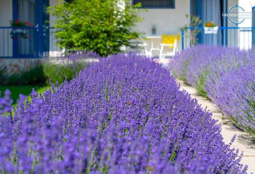 Отель The Old Border